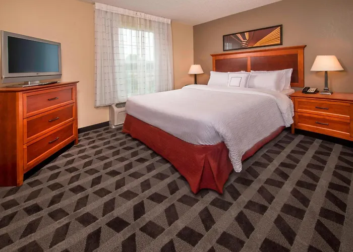 Towneplace Suites By Marriott Clinton At Joint Base Andrews