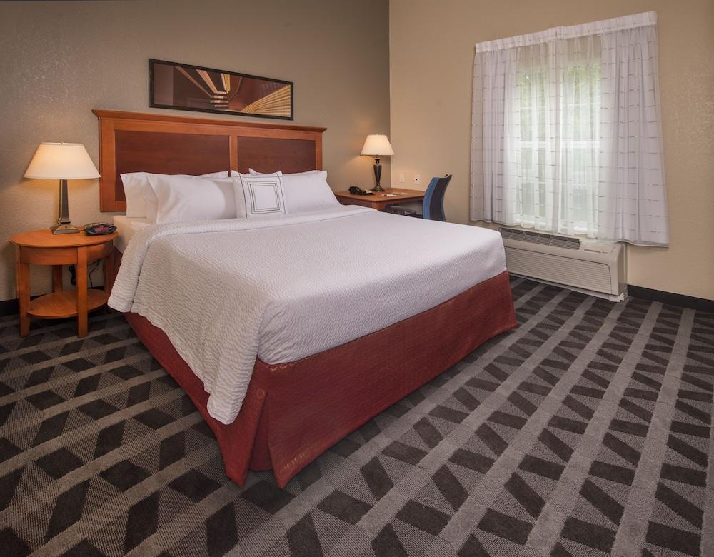 Hotel Towneplace By Marriott At Joint Base Andrews