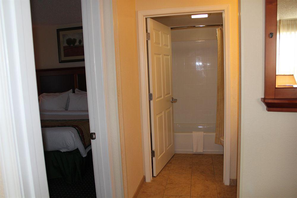 Towneplace By Marriott At Joint Base Andrews Clinton